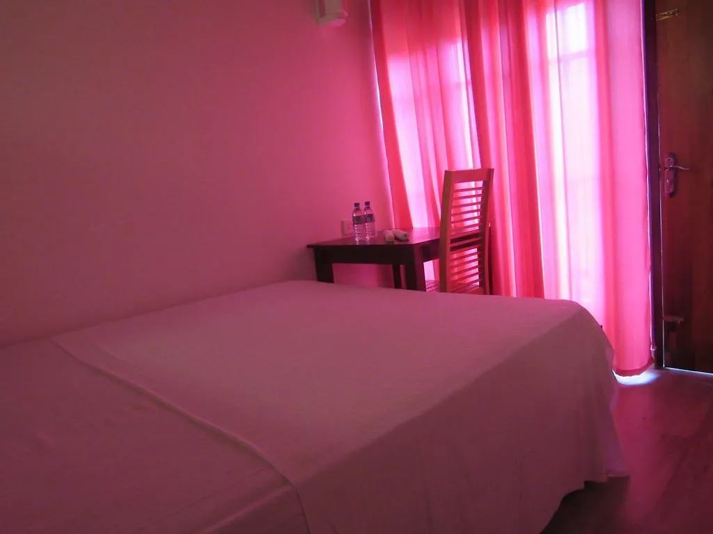 Good Luck Hotel Negombo Pensjonat
