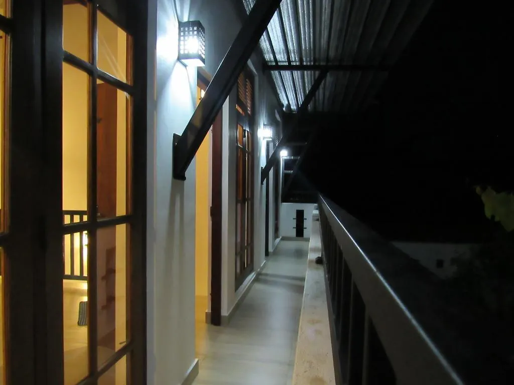 Good Luck Hotel Negombo 0*,  Sri Lanka